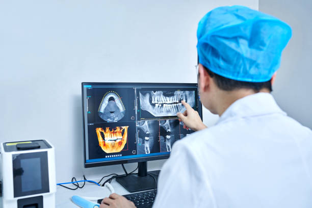 Best Emergency Dentist for Knocked-Out Tooth in Belle Glade, FL